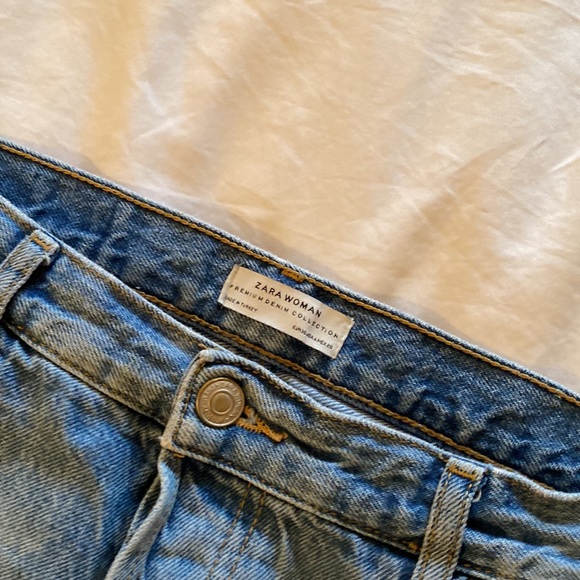 Zara jeans. Size 4. - Picture 2 of 2